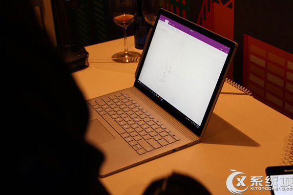 实际操作Surface Book的体验效果