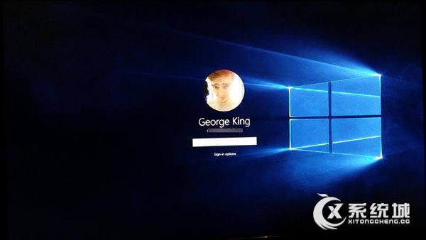 Win10锁屏界面开启了“看脸”模式！