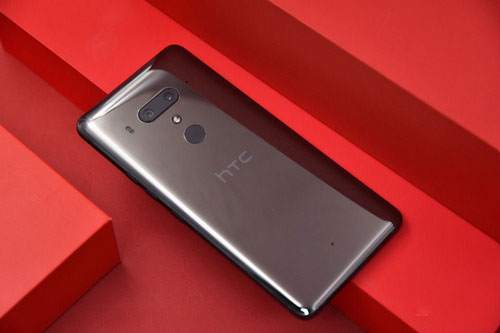 HTC U12+